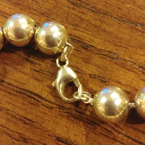 Woman LOVE a Tiffany blue box!! - Picture 11 of 13